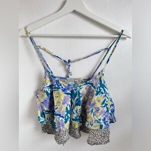 UO kimchi blue layered floral crop top XS NWOT